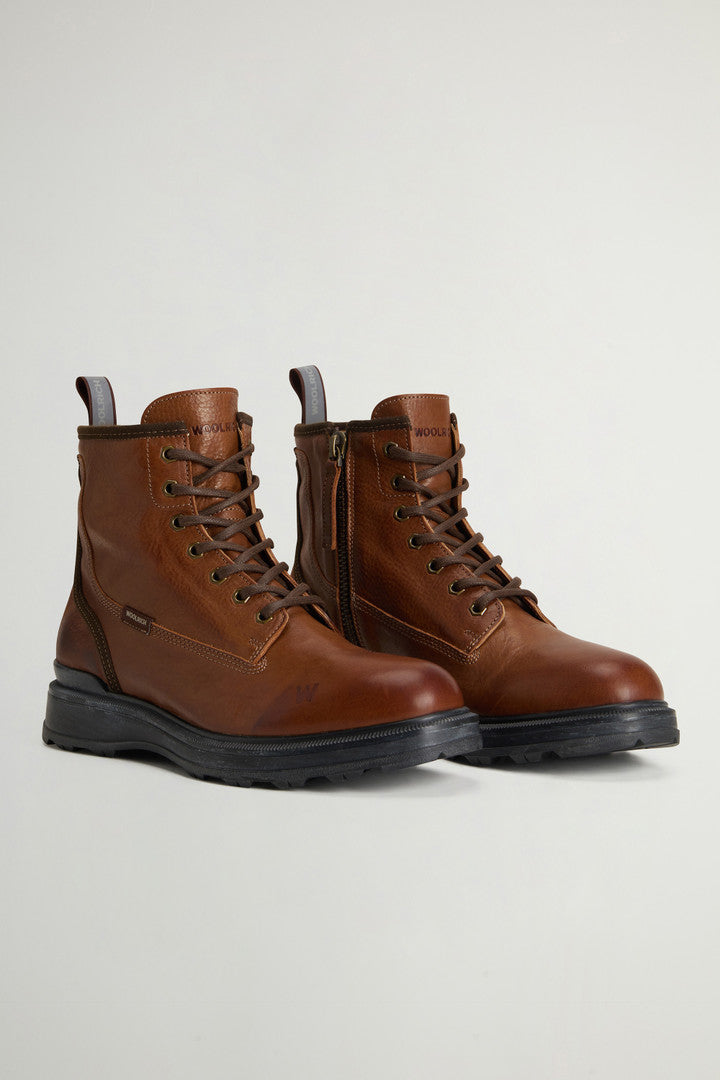 Grove Lace-Up Boots in Cowhide Leather
