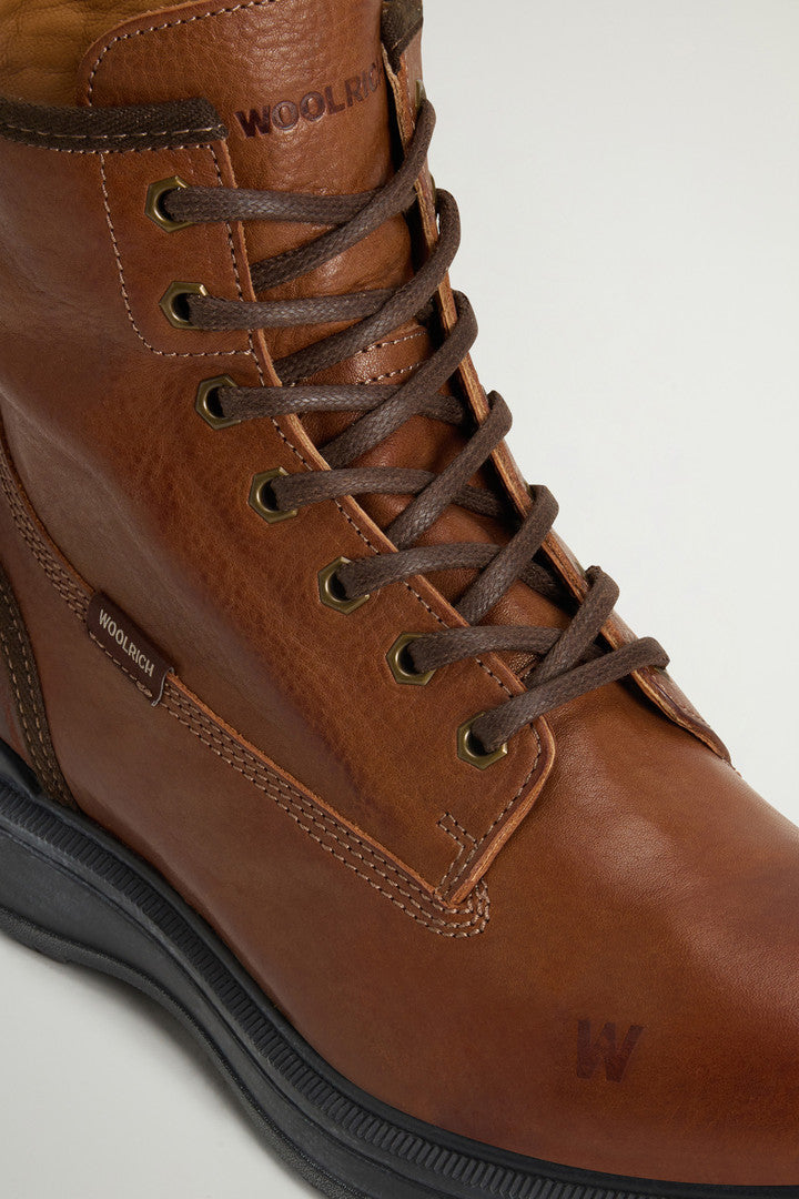 Grove Lace-Up Boots in Cowhide Leather